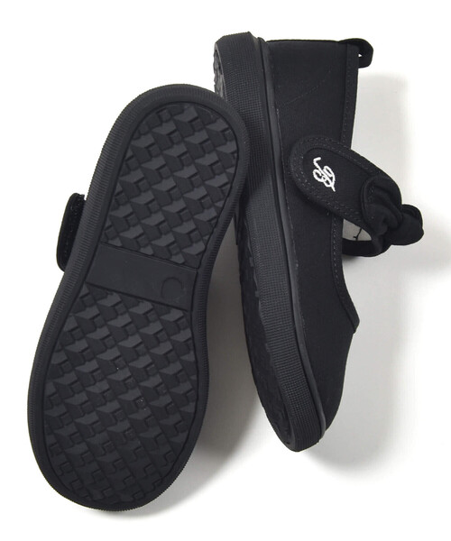 BeBe（ベベ）の「リボン付きシューズ(13～19cm)（スニーカー・キッズ・ブラック・19.0cm/18.0cm/17.0cm/14.0cm/13.0cm/15.0cm/16.0cm/13.5cm）」の6枚目の写真