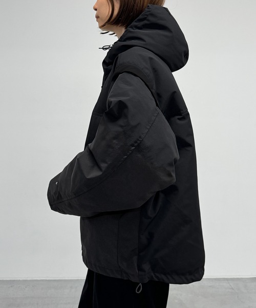 CANAL JEAN(キャナルジーン)の「SUPERTHANKS マウンテンパーカー(マウンテンパーカー・レディース・ブラック/クリーム・SMALL)」の18枚目の写真