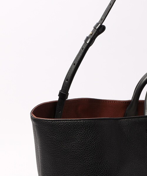 TOMORROWLAND （トゥモローランド）の「【別注】A CLUB HOUSE レザートート（トートバッグ・メンズ・ブラック/ベージュ・FREE）」の10枚目の写真