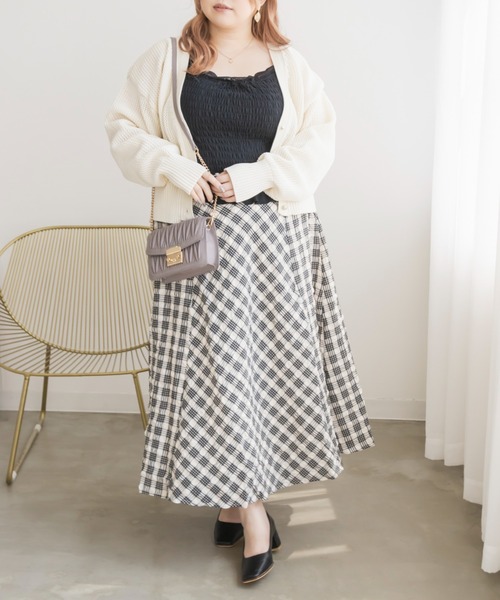 CLETTE(クレット)の「レース使いシャーリングキャミソール(キャミソール・レディース・アイボリー/ブラック・LL/3L/4L)」の11枚目の写真