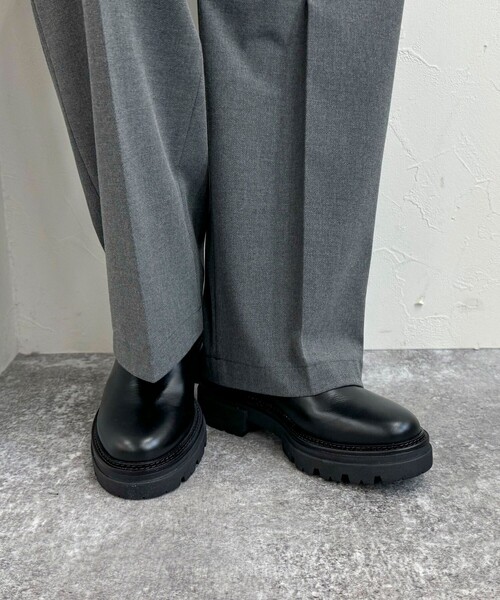 fredy emue（フレディエミュ）の「【ENESS/ エネス】サイドゴアショートブーツ（ブーツ・レディース・ブラック・37/38）」の2枚目の写真