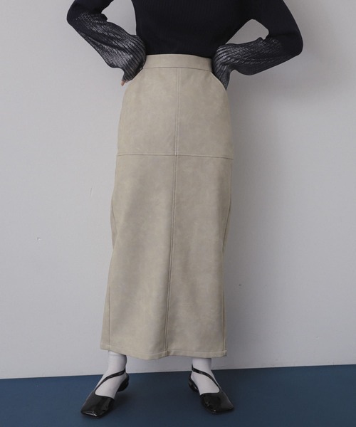 SENSE OF PLACE by URBAN RESEARCH(センスオブプレイスバイアーバンリサーチ)の「ヴィンテージレザーライクペンシルスカート(スカート・レディース・カーキ/アイボリー/ブラック・SMALL/MEDIUM)」の2枚目の写真