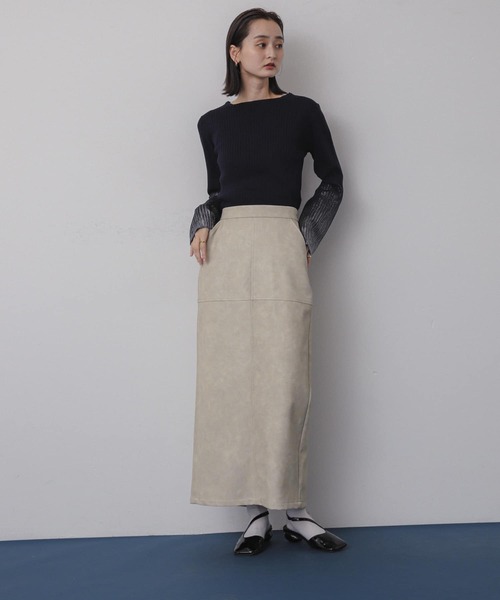 SENSE OF PLACE by URBAN RESEARCH(センスオブプレイスバイアーバンリサーチ)の「ヴィンテージレザーライクペンシルスカート(スカート・レディース・カーキ/アイボリー/ブラック・SMALL/MEDIUM)」の5枚目の写真