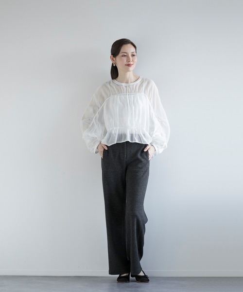 DECADE CLASSIC(ディケイド クラシック)の「【DECADE CLASSIC】ラッフルドロストドルマンシアーブラウス (SS)(シャツ/ブラウス・レディース・ライトベージュ/ブラック/グレー/ホワイト/ベージュ・FREE)」の21枚目の写真