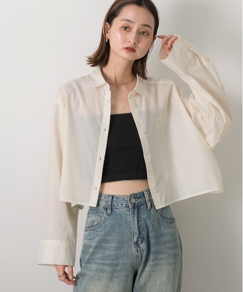 ad thie(アドティエ)の「刺繍入り ショート丈シャツ(シャツ/ブラウス・レディース・アイボリー・LARGE/MEDIUM)」の3枚目の写真