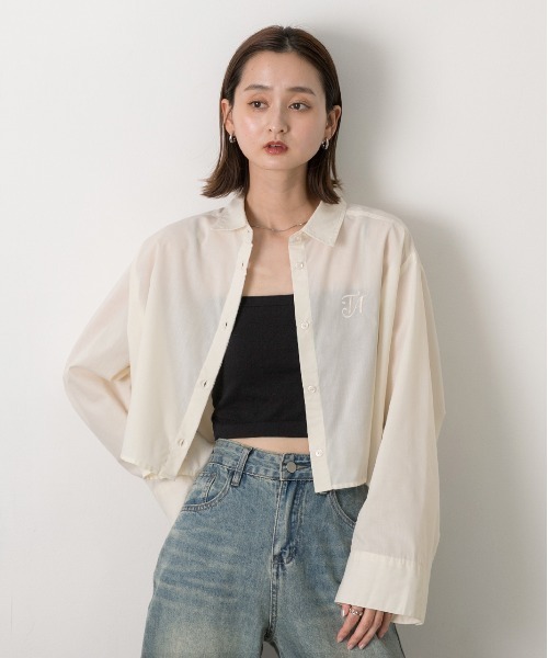 ad thie(アドティエ)の「刺繍入り ショート丈シャツ(シャツ/ブラウス・レディース・アイボリー・LARGE/MEDIUM)」の7枚目の写真
