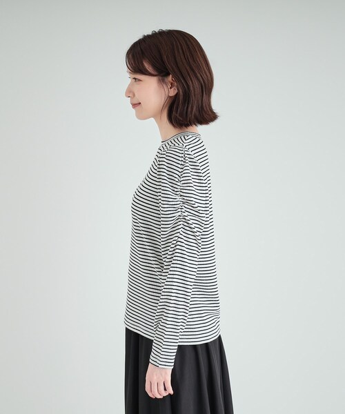 DRESKIP（ドレスキップ）の「◆きれいめにもモードにも　テレコパワショルトップス（Tシャツ/カットソー・レディース・イエロー/オフホワイト/ホワイト系5/ブラック・02/03/04）」の22枚目の写真