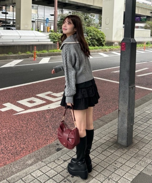 Chico（チコ）の「【500mlペットボトル収納可】リボンモチーフサークルバッグ（ショルダーバッグ・レディース・ブラック/レッド/アイボリー/ブラウン・FREE）」の7枚目の写真