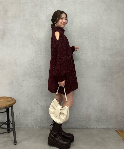 Chico（チコ）の「【500mlペットボトル収納可】リボンモチーフサークルバッグ（ショルダーバッグ・レディース・ブラック/レッド/アイボリー/ブラウン・FREE）」の6枚目の写真