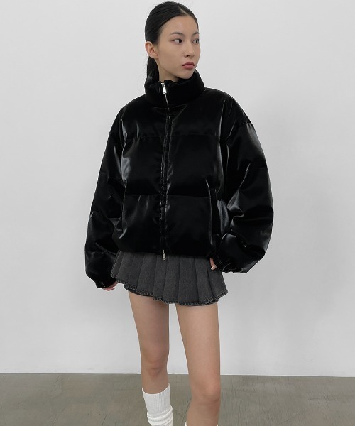 BLACKUP（ブラックアップ）の「[MADE] ハイブグロッシークロップ中綿ジャケット（ダウンジャケット/コート・レディース・ブラック・ONESIZE）」の3枚目の写真