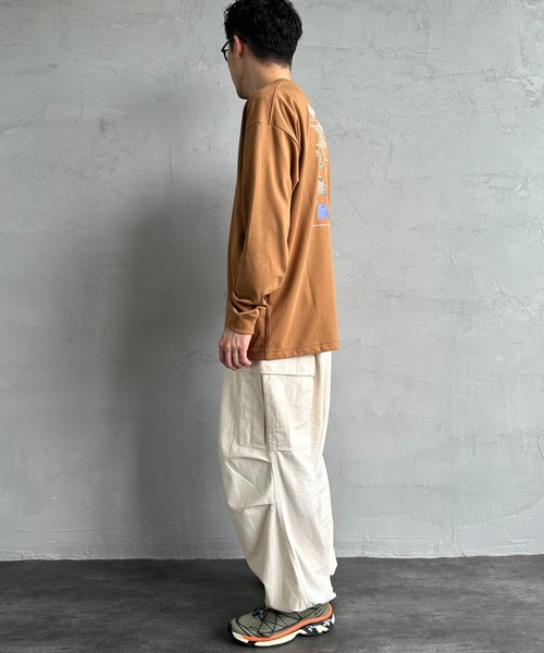 Columbia（コロンビア）の「【WEB限定】[Columbia/コロンビア] LOST BROOK バックプリントロンT（Tシャツ/カットソー・レディース・ブラック/ダークグリーン/ホワイト/キャメル・M/L/XL）」の14枚目の写真