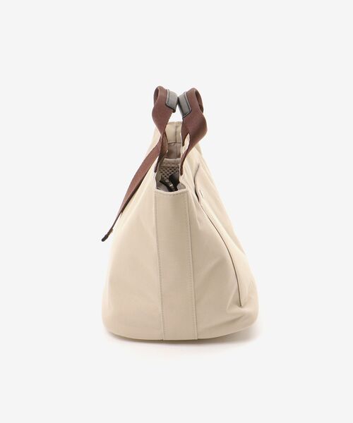 le.coeur blanc（ルクールブラン）の「テープハンドルナイロントート（トートバッグ・レディース・ベージュ/ブラック・FREE）」の16枚目の写真