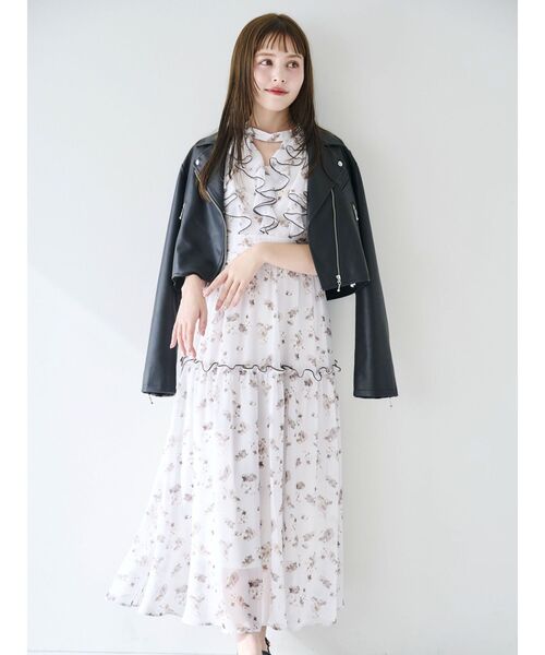 dazzlin（ダズリン）の「ラッフルリボンフラワーワンピース