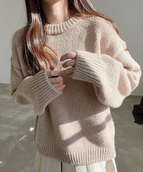 Nana(ナナ)の「ラウンドネックニット(ニット/セーター・レディース・ベージュ/グリーン・FREE)」の1枚目の写真