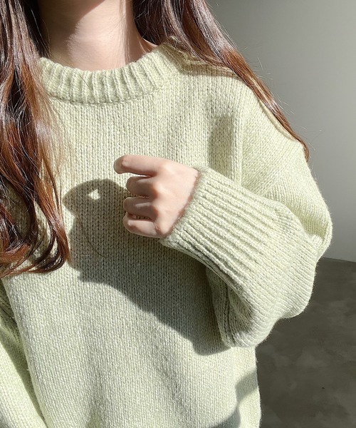 Nana(ナナ)の「ラウンドネックニット(ニット/セーター・レディース・ベージュ/グリーン・FREE)」の2枚目の写真