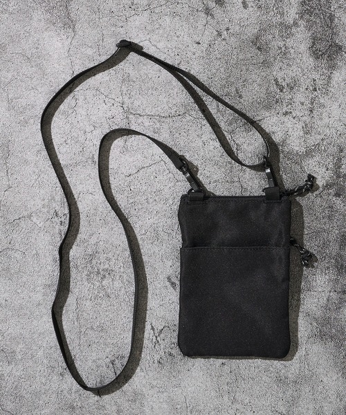 THRASHER（スラッシャー）の「【THRASHER / スラッシャー】SHOULDER POACH / ミニショルダーバッグ（ショルダーバッグ・メンズ・ブラック系2/ブラック系1/レオパード・FREE）」の5枚目の写真