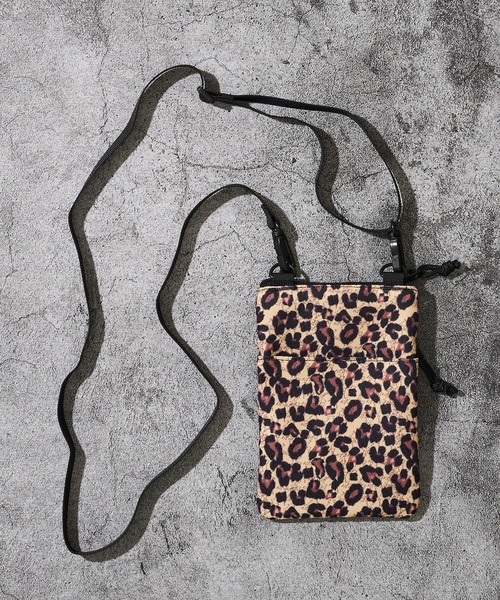 THRASHER（スラッシャー）の「【THRASHER / スラッシャー】SHOULDER POACH / ミニショルダーバッグ（ショルダーバッグ・メンズ・ブラック系2/ブラック系1/レオパード・FREE）」の6枚目の写真