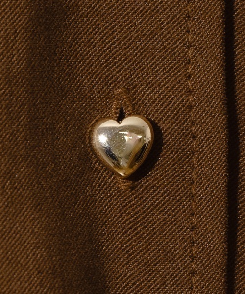 flower（フラワー）の「ハートボタンシャツ（シャツ/ブラウス・レディース・ベージュ/ブラウン・FREE）」の17枚目の写真