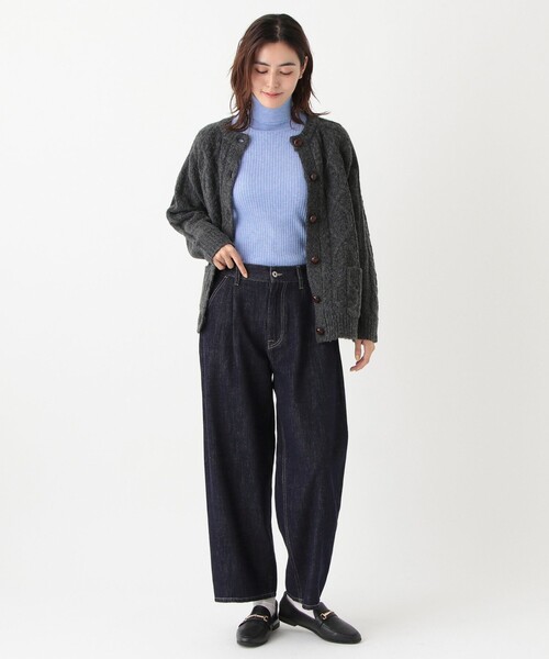 Afternoon Tea(アフタヌーンティー)の「パール付きタートルニットプルオーバー(ニット/セーター・レディース・ライトブルー/ネイビー/グレー・MEDIUM)」の9枚目の写真