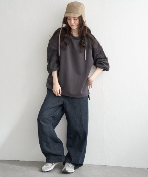 LBC（エルビーシー）の「ポンチケーブルニットスリーブプルオーバー（Tシャツ/カットソー・レディース・チャコールグレー/ブルー系その他/ホワイト・M）」の4枚目の写真