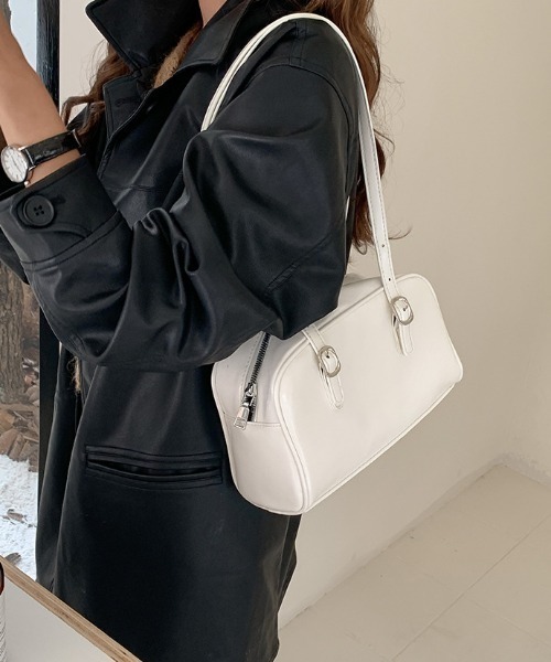 Teem Store(チームストア)の「ロングハンドルスクエアショルダーバッグ(ショルダーバッグ・レディース・ブラック/アイボリー・M)」の10枚目の写真