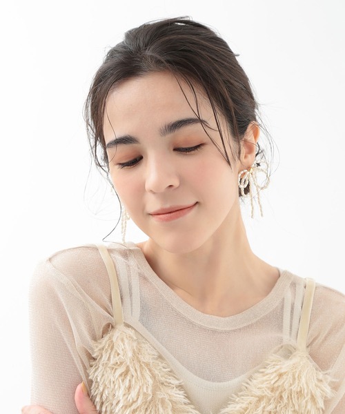 CALIN STANDARD(カリンスタンダード)の「◆◆金属アレルギー対応◆◆〈ecru〉 パールリボンピアス(ピアス(両耳用)・レディース・ゴールド・FREE)」の3枚目の写真