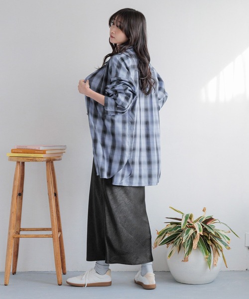 LOWRYS FARM（ローリーズファーム）の「オンブレチェックシャツ 289026（シャツ/ブラウス・レディース・ブルー/グリーン・SHORT/LONG）」の12枚目の写真