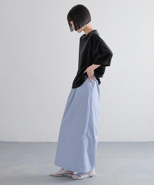 yuw(ユウ)の「シアーベロアBIGTee 319739(Tシャツ/カットソー・レディース・グリーン/グレー/ブラック・FREE)」の13枚目の写真