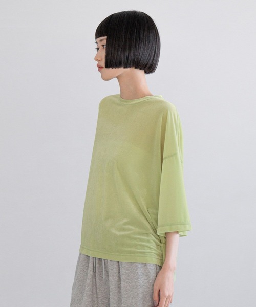 yuw(ユウ)の「シアーベロアBIGTee 319739(Tシャツ/カットソー・レディース・グリーン/グレー/ブラック・FREE)」の18枚目の写真