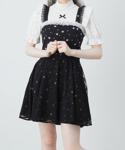 Ank Rouge(アンクルージュ)の「リボンとお花のキャミワンピース(ワンピース・レディース・ホワイト/ブラック・M)」の11枚目の写真
