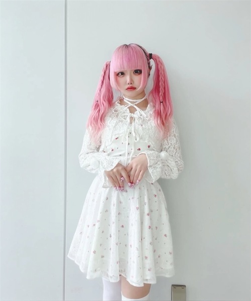 Ank Rouge(アンクルージュ)の「リボンとお花のキャミワンピース(ワンピース・レディース・ホワイト/ブラック・M)」の21枚目の写真
