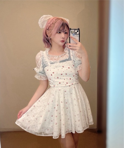 Ank Rouge(アンクルージュ)の「リボンとお花のキャミワンピース(ワンピース・レディース・ホワイト/ブラック・M)」の18枚目の写真