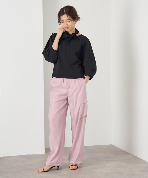IENA(イエナ)の「《WEB・一部店舗限定》コットンストレッチバルーンスリーブプルオーバー(ニット/セーター・レディース・ブラック/スカイブルー/ホワイト・FREE)」の8枚目の写真