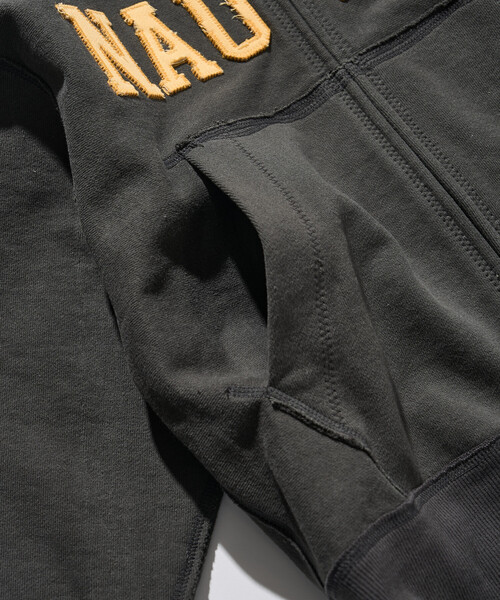FREAK'S STORE(フリークスストア)の「NAUTICA/ノーティカ アップリケロゴフルジップパーカー(パーカー・レディース・ライトグレー/カモフラージュ/チャコールグレー/ワインレッド/ネイビー/ピンク・フリ-)」の20枚目の写真