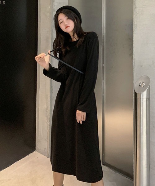 urge：（アージコロン ）の「【URGE：】クルーネック 推し活 ６色展開 長袖 カットソー ワンピース（Tシャツ/カットソー・レディース・グリーン/オレンジ/ブルー/イエロー/ホワイト/ブラック・SMALL/MEDIUM/LARGE/X-LARGE）」の2枚目の写真