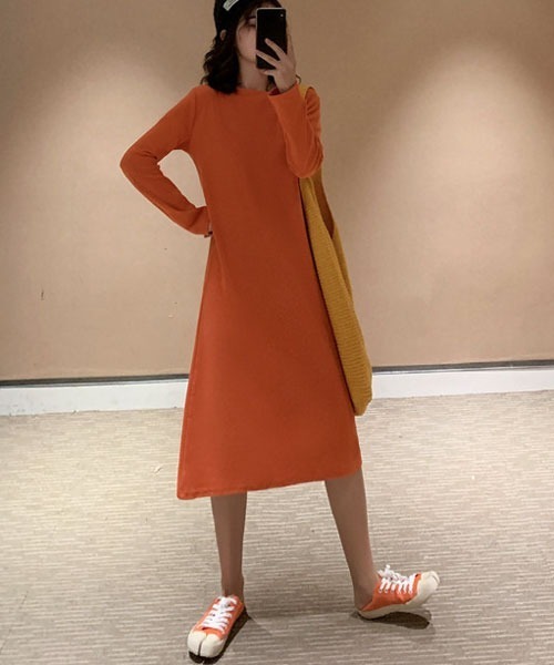 urge：（アージコロン ）の「【URGE：】クルーネック 推し活 ６色展開 長袖 カットソー ワンピース（Tシャツ/カットソー・レディース・グリーン/オレンジ/ブルー/イエロー/ホワイト/ブラック・SMALL/MEDIUM/LARGE/X-LARGE）」の21枚目の写真