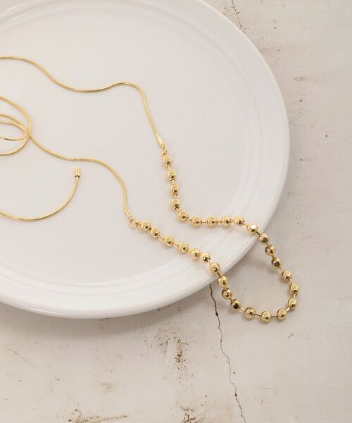 le.coeur blanc(ルクールブラン)の「ボールチェーンスライドネックレス(ネックレス・レディース・ゴールド・FREE)」の2枚目の写真