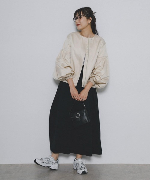 F by ROSSO（エフバイロッソ）の「F by ROSSO　サテンバルーンスリーブブルゾン（ブルゾン・レディース・ベージュ/ブラック・FREE）」の4枚目の写真