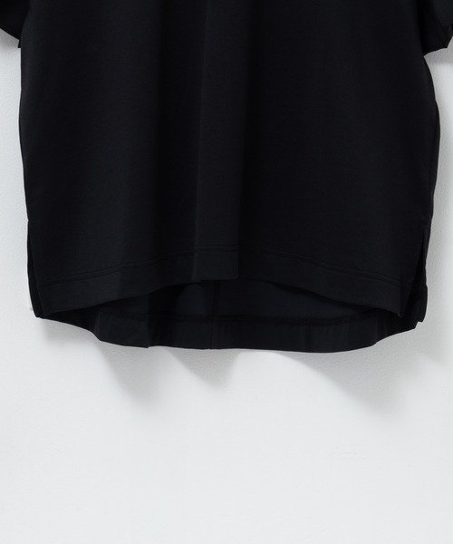 HusHusH(ハッシュアッシュ)の「HusHusH 袖フリルプルオーバー(Tシャツ/カットソー・レディース・グレイッシュベージュ/ブラック/オフホワイト・M/L)」の19枚目の写真