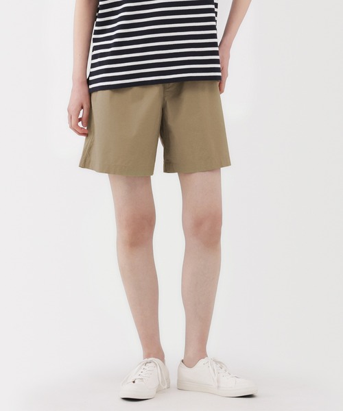 無印良品（ムジルシリョウヒン）の「婦人　洗いざらし　ブロードショートパンツ（その他パンツ・レディース・ブラック/ライトピンク/カーキ/ダークネイビー/キャメル/ベージュ・M/S/XL/L）」の2枚目の写真