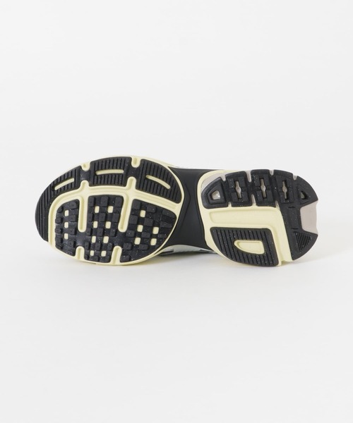 NIKE（ナイキ）の「NIKE　V2K ラン（スニーカー・レディース・シルバー系その他・23/23.5/24/24.5/25）」の5枚目の写真