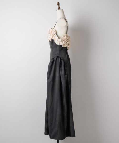 人気完売色【Chris TROIS. 】Flower gather dress Flower gather dress（ワンピース）｜Chris TROIS.（クリストロワ）の