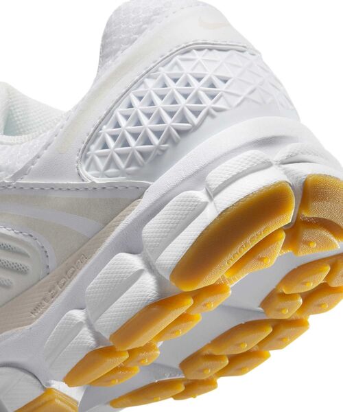NIKE ウィスムホメロロコハッチスニカ FJ2028 600 NIKE ウィスムホメロロコハッチスニカ FJ2028 600 Amazon.com