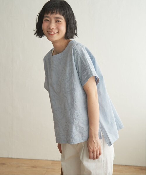 LBC（エルビーシー）の「ペイズリー刺繍ブラウス（シャツ/ブラウス・レディース・ネイビー/ホワイト/イエロー系その他/ターコイズブルー/グレー/チャコール/レッドパープル/ライトグリーン/コーラルピンク・M/L）」の17枚目の写真
