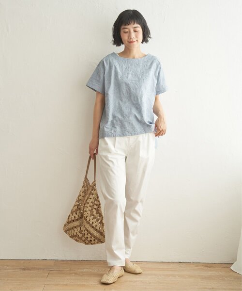 LBC（エルビーシー）の「ペイズリー刺繍ブラウス（シャツ/ブラウス・レディース・ネイビー/ホワイト/イエロー系その他/ターコイズブルー/グレー/チャコール/レッドパープル/ライトグリーン/コーラルピンク・M/L）」の20枚目の写真