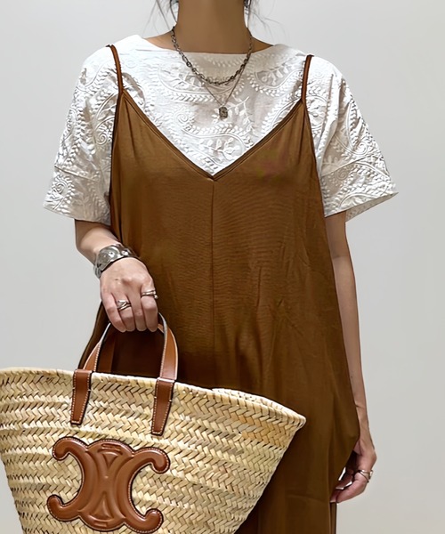 LBC（エルビーシー）の「ペイズリー刺繍ブラウス（シャツ/ブラウス・レディース・ネイビー/ホワイト/イエロー系その他/ターコイズブルー/グレー/チャコール/レッドパープル・M/L）」の21枚目の写真