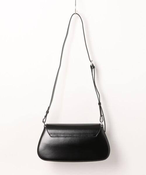 NiiNa(ニーナ)の「【 NiiNa / ニーナ 】高品質牛革 2way ワンハンドル ラウンド サドルバッグ(ショルダーバッグ・レディース・レッド/ブラウン/ブラック・FREE)」の17枚目の写真