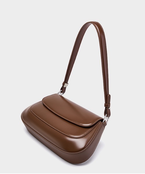 NiiNa(ニーナ)の「【 NiiNa / ニーナ 】高品質牛革 2way ワンハンドル ラウンド サドルバッグ(ショルダーバッグ・レディース・レッド/ブラウン/ブラック・FREE)」の13枚目の写真