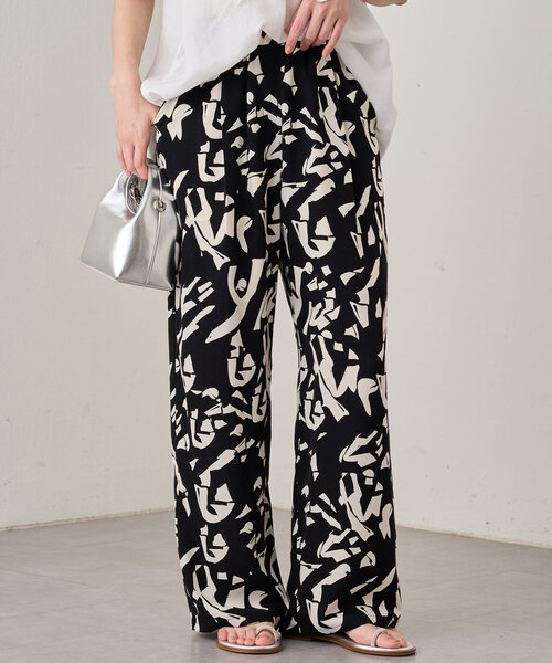 LOUNGEDRESS（ラウンジドレス）の「リラックスプリントパンツ（その他パンツ・レディース・ブラック/アイボリー・FREE）」の5枚目の写真