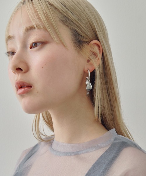 GOLDY（ゴールディ）の「コイン プレート チャーム パール ピアス（ピアス（両耳用）・レディース・ゴールド/シルバー×ゴールド/シルバー・FREE）」の9枚目の写真